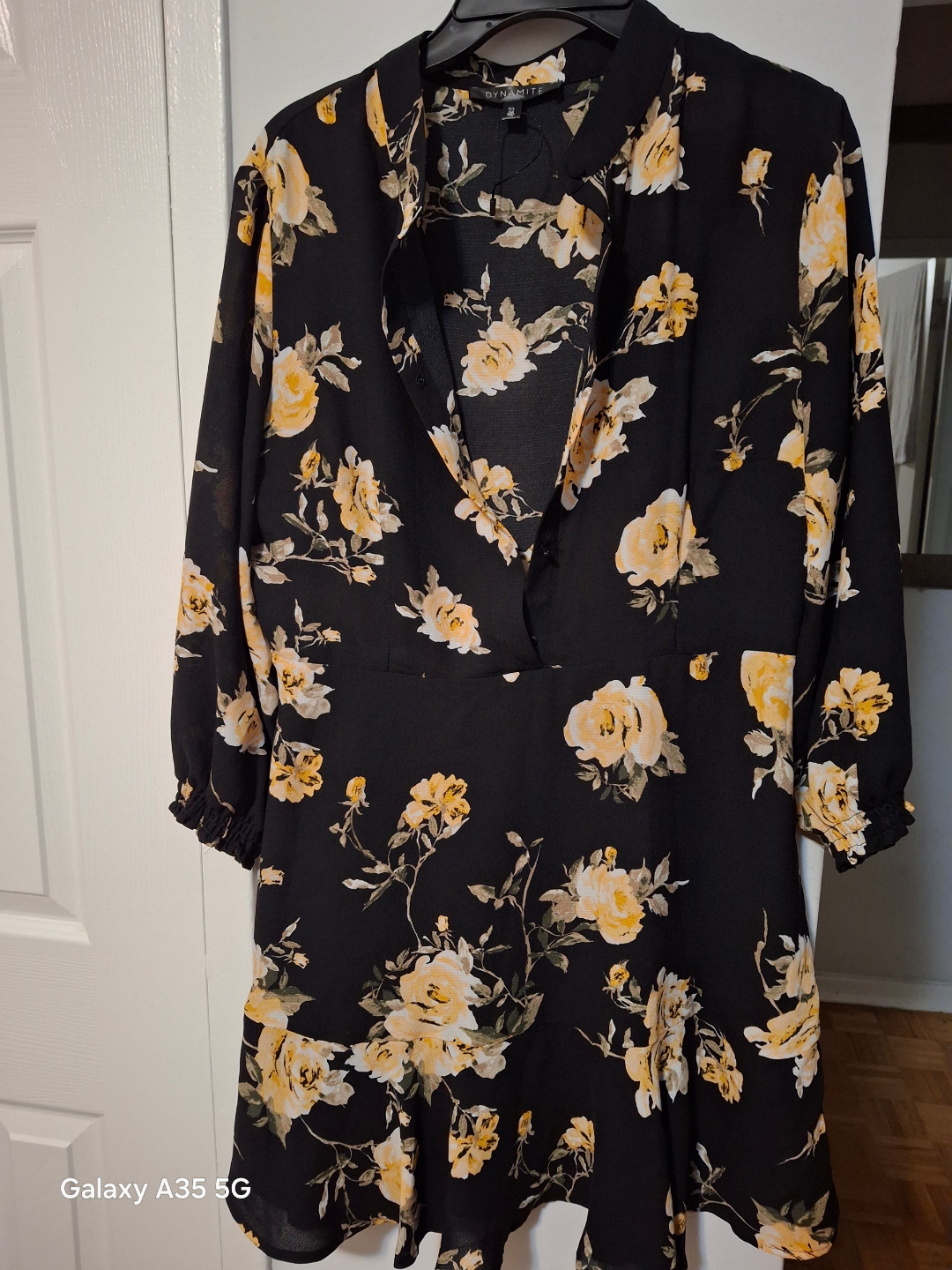 Dynamite floral mini dress