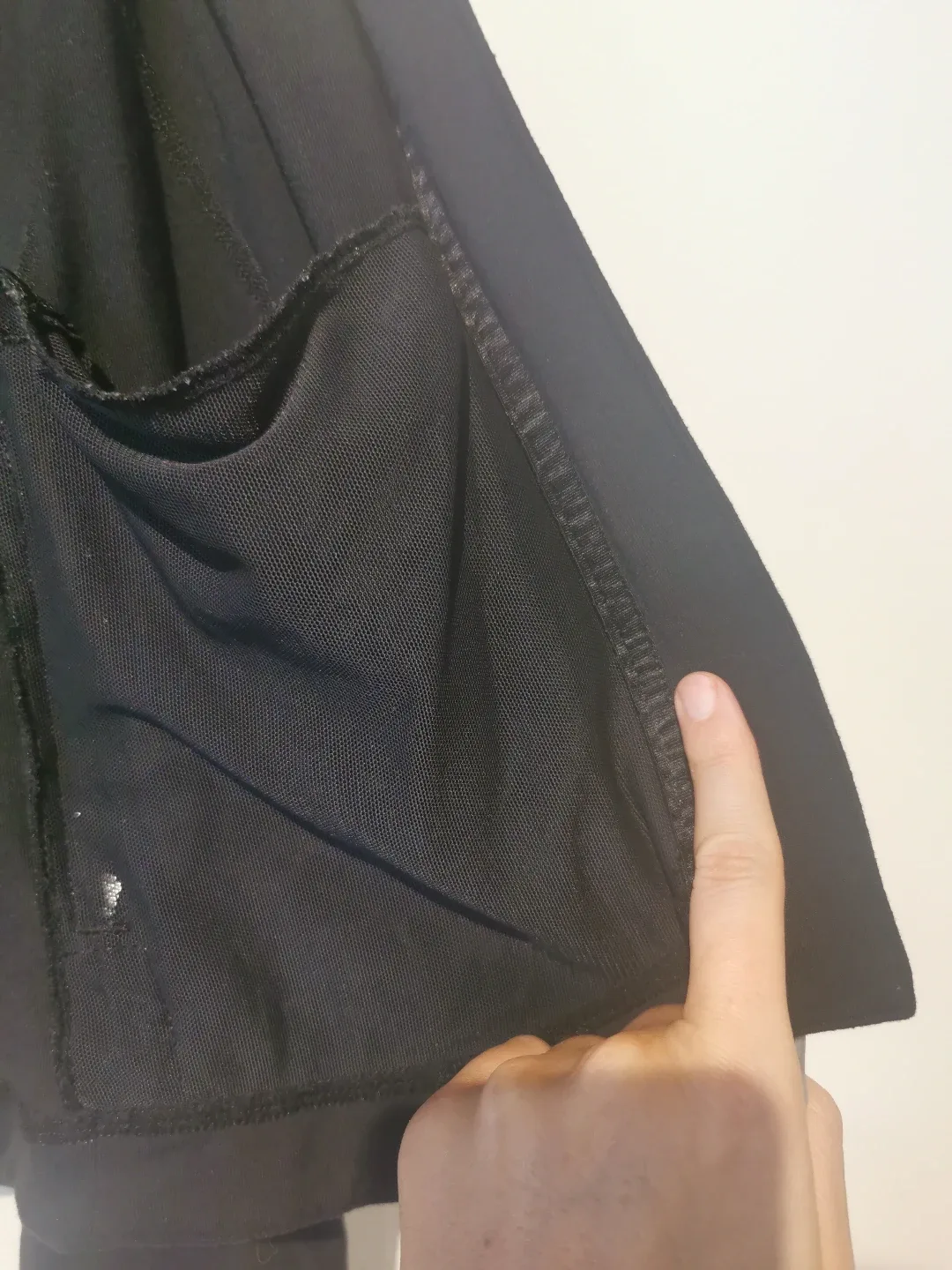 Lululemon Black riding jacket s6 image indicator(7)