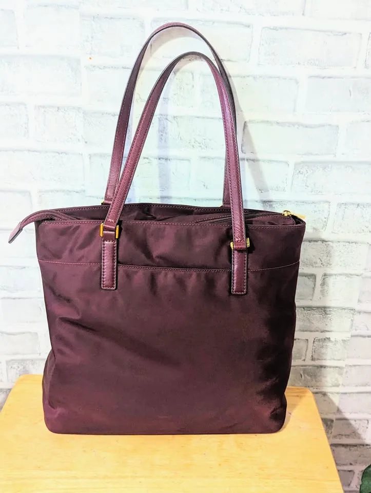 Michael Kors Shopping Tote - Orig $279 - Like New image indicator(5)