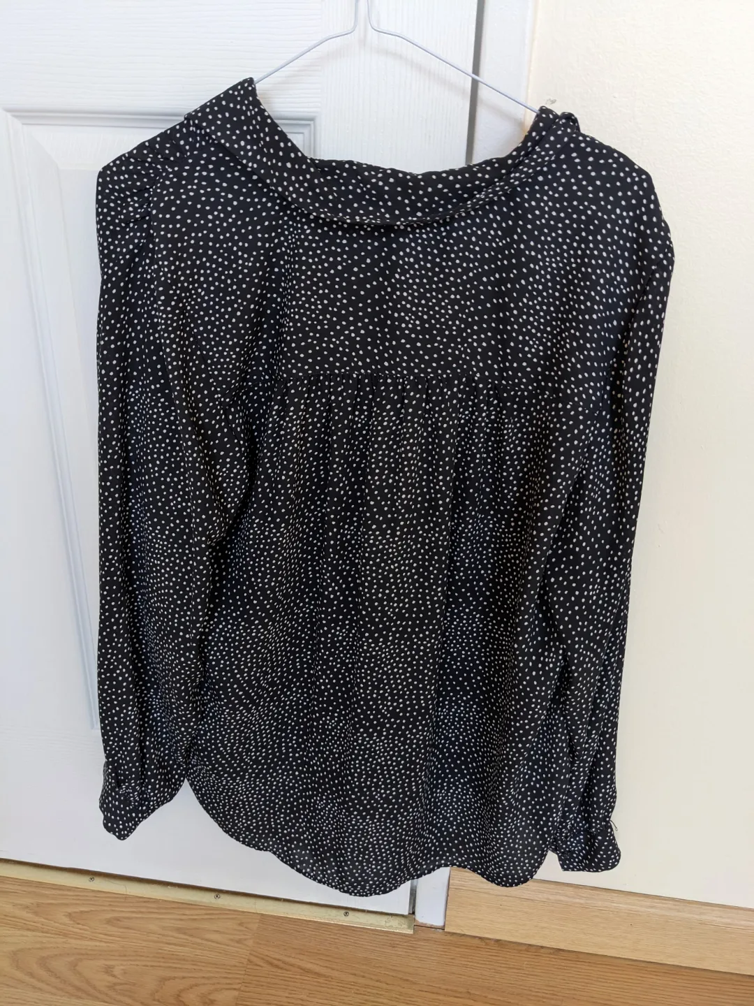 H&M Women's Black and White Polka Dot Blouse image indicator(2)