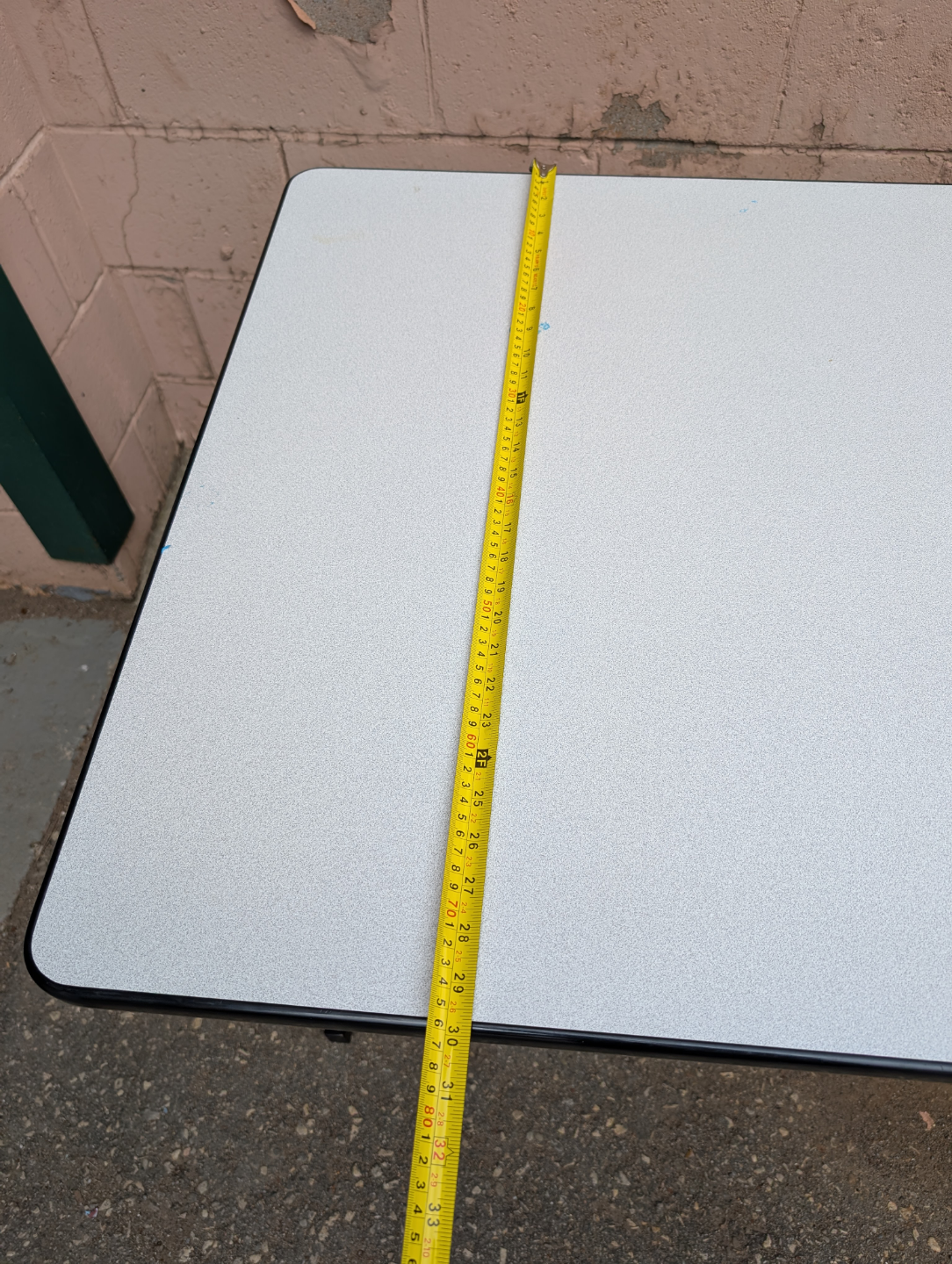 White rectangular table, 60" by 30", Free delivery - photo 4
