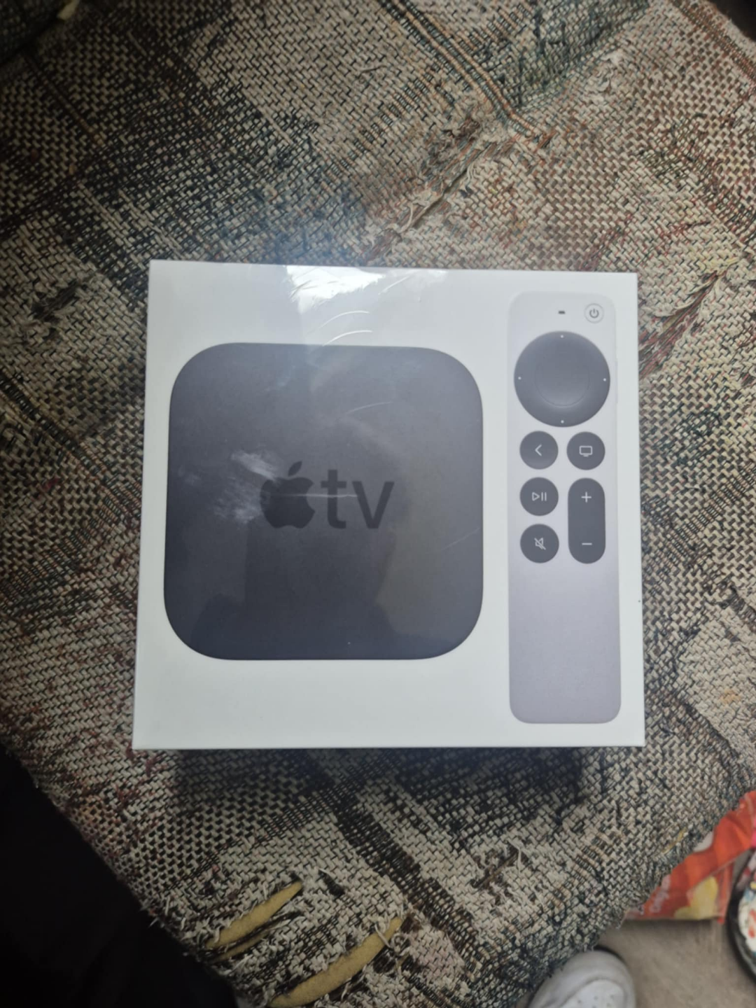 Apple TV 4K Streaming Device with Siri Remote - photo 2