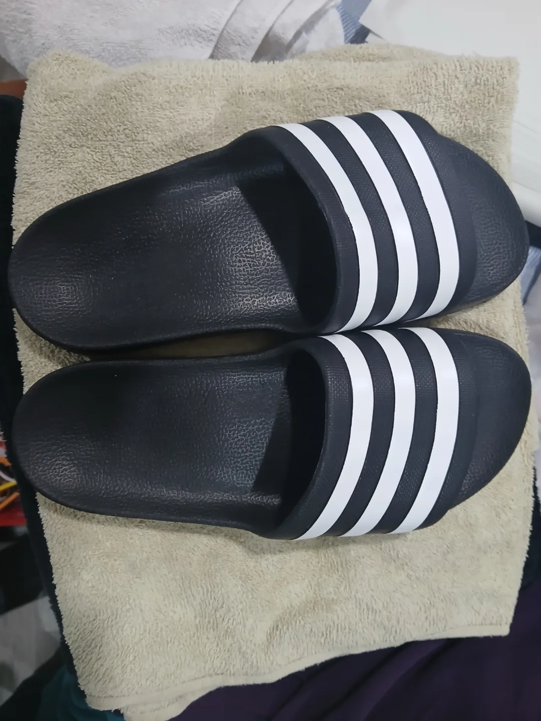 Adidas Adilette Aqua Slides - Size 8 image indicator(2)