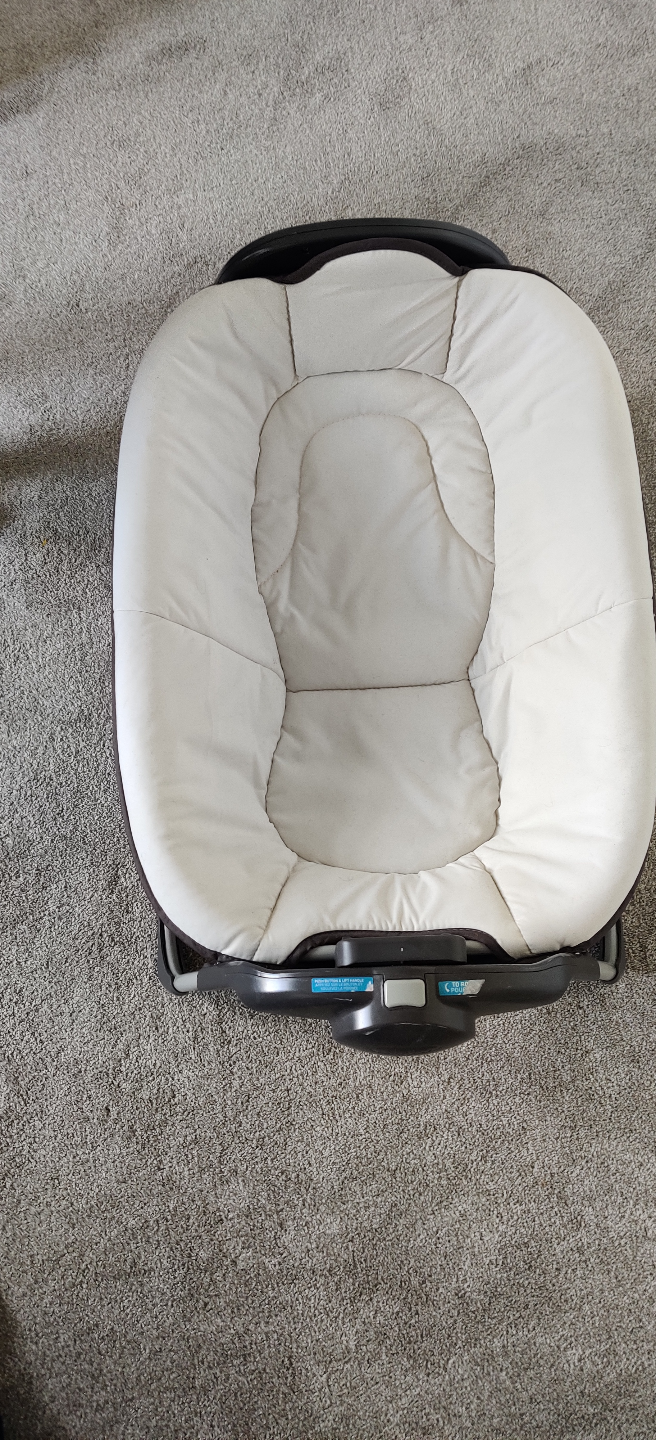 Graco Pack 'n Play Playard with Newborn Napper - photo 4