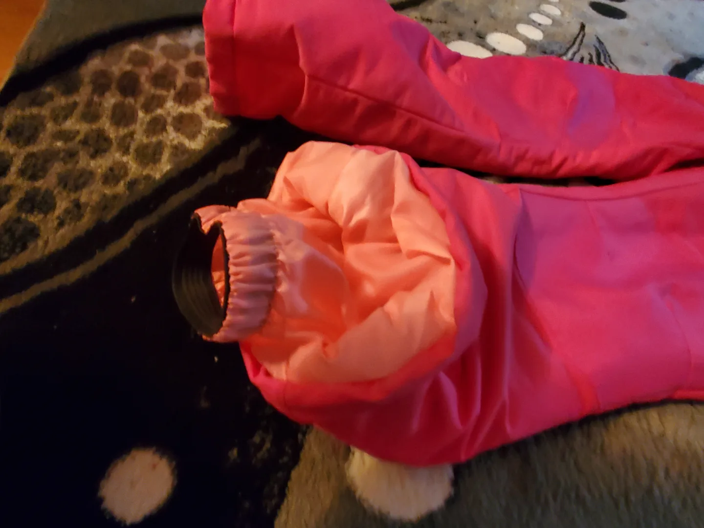 Pink Snow Pants (in excellent condition) image indicator(6)