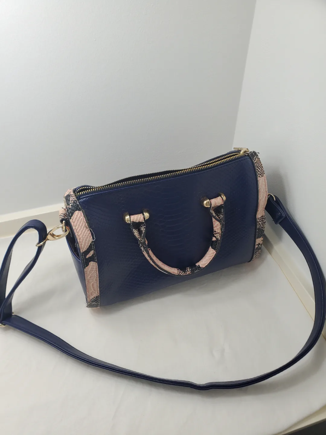 Navy Blue and Pink Handbag #freecycle image indicator(5)