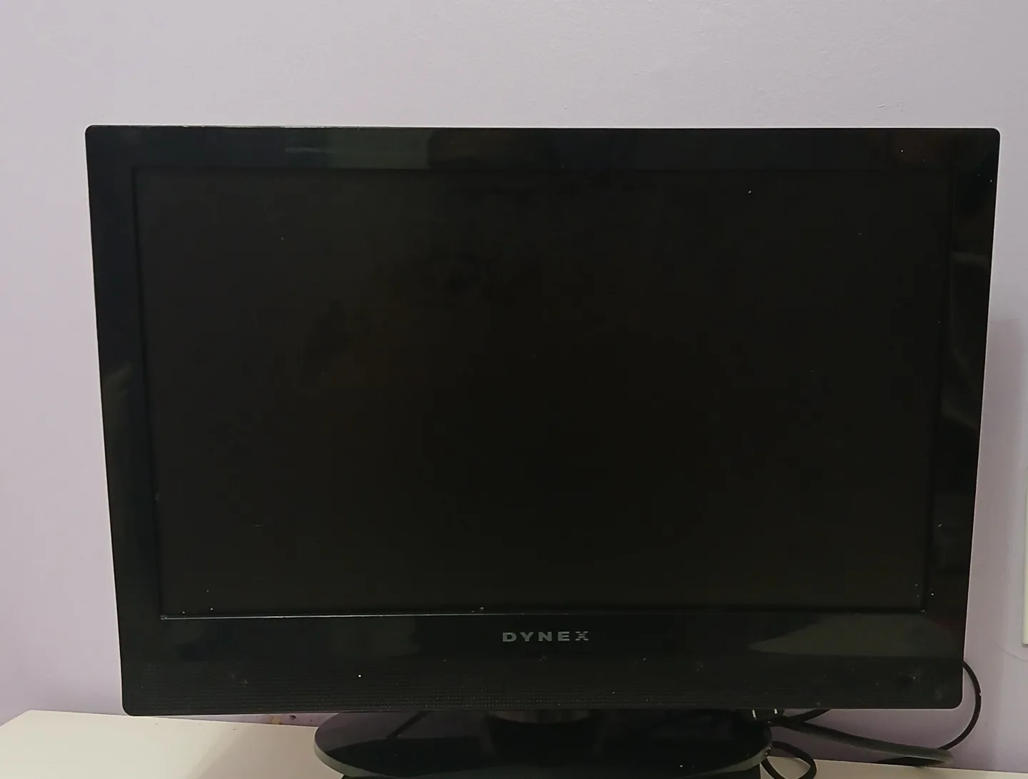 Dynex LCD TV/ Desk top thumbnail