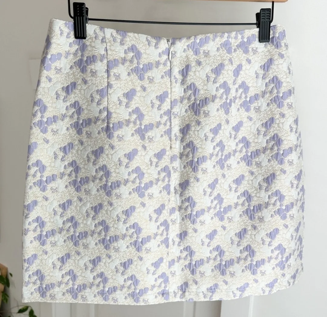 PIECES Lilac and Cream Floral Mini Skirt NWT image indicator(5)