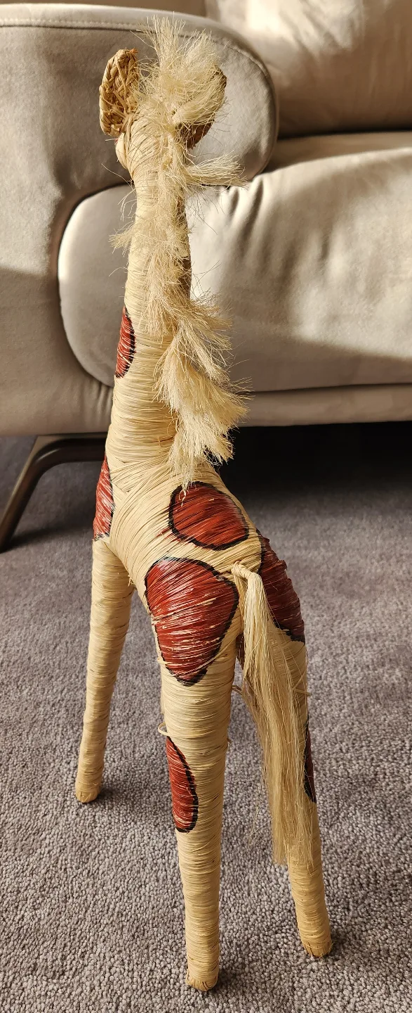 Handmade Giraffe Figurine image indicator(3)