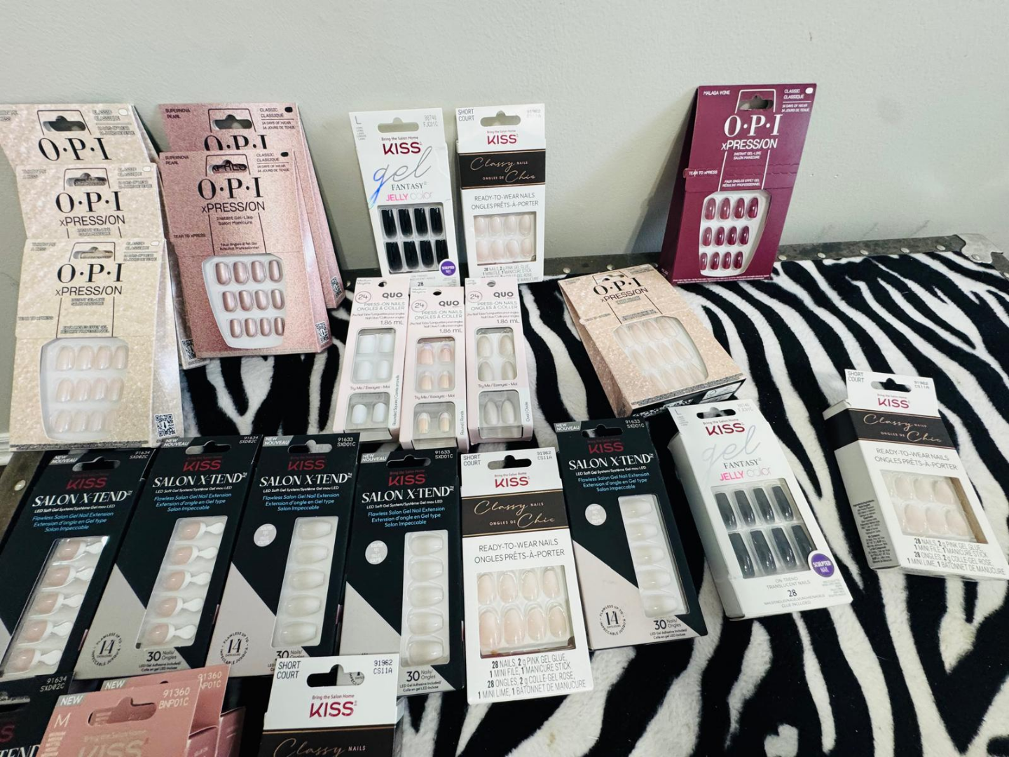 Bulk Lot of Press-on Nails - OPI XpressOn & Kiss