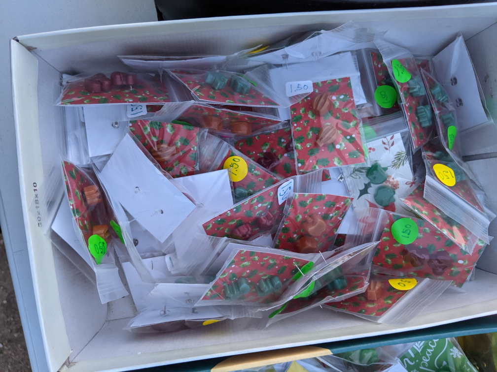 Craft Supplies Lot: Jewellery, inks and More! - photo 4