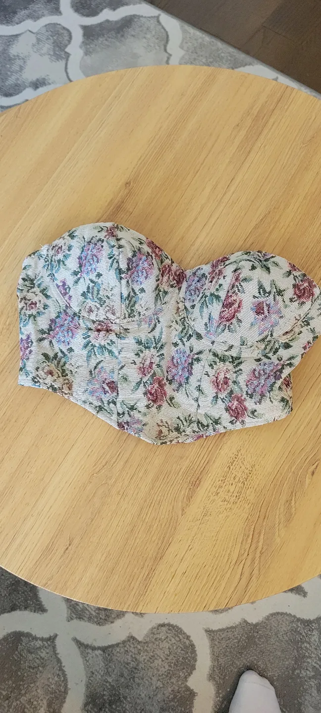 Floral print corset top image indicator(3)