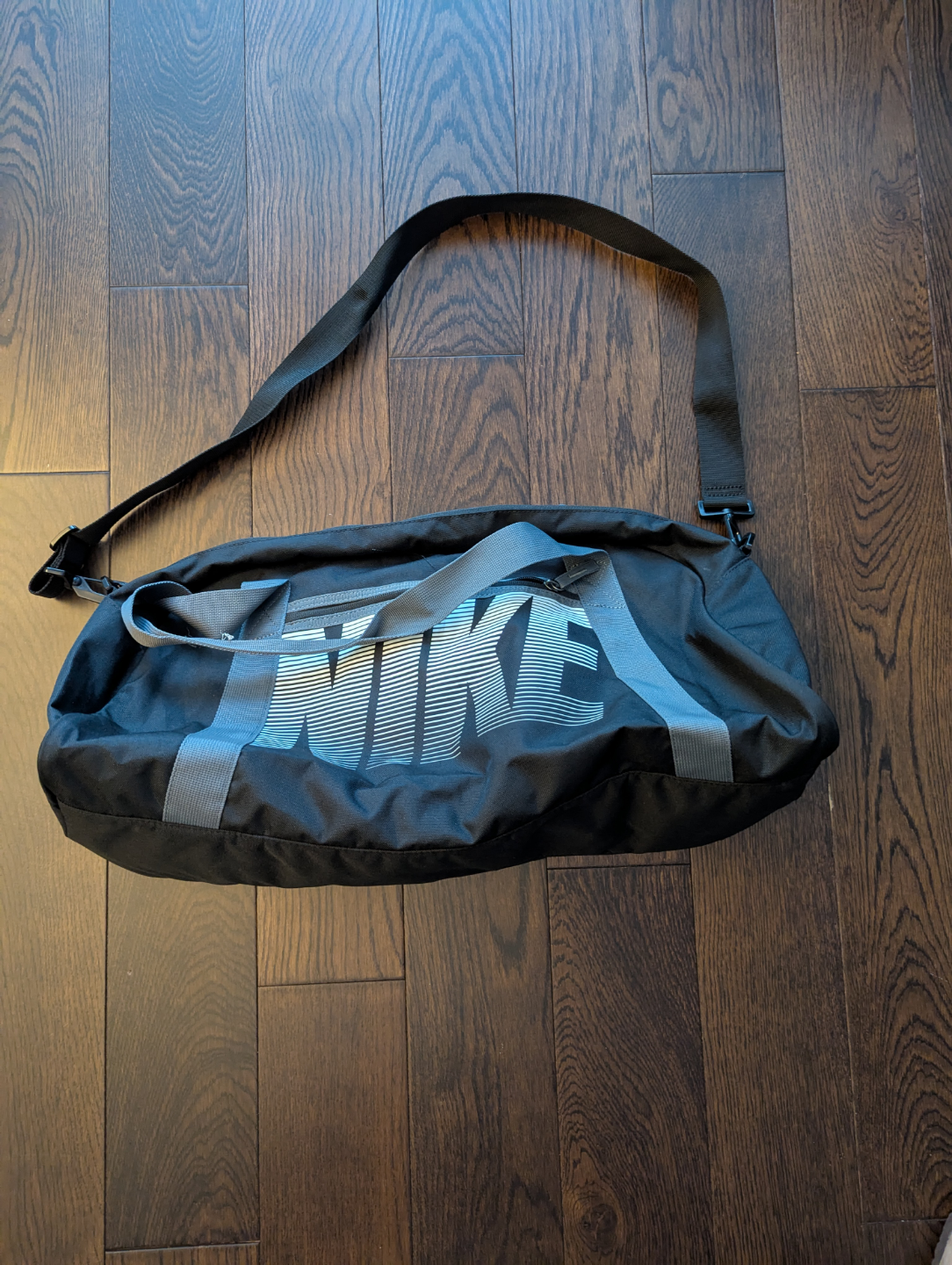 Nike black duffle bag