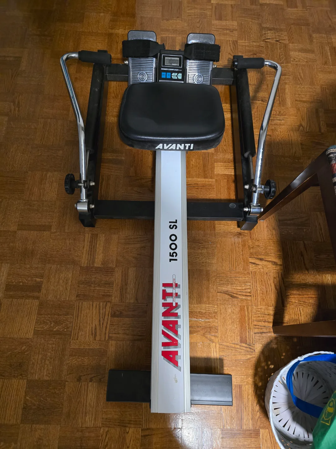 Avanti 1500 SL Rowing Machine thumbnail