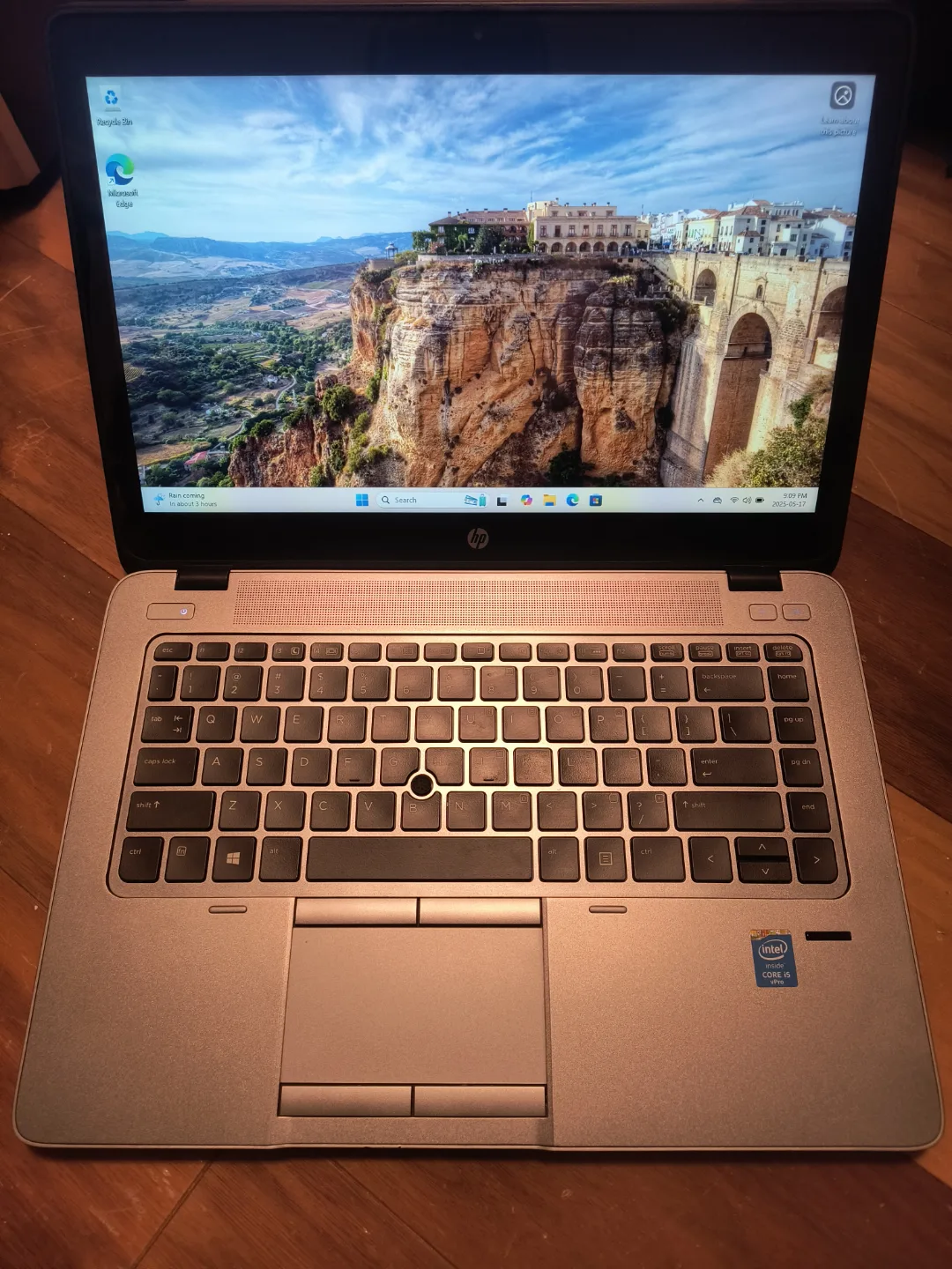 Touchscreen HP Elitebook Win 11, SSD, Expansion Dock thumbnail