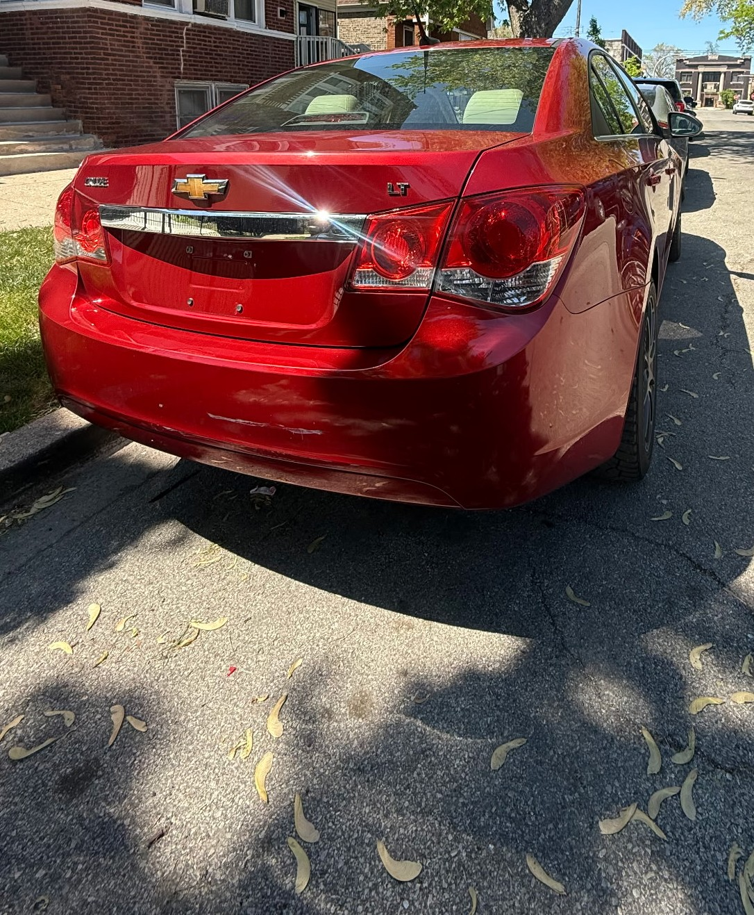 2013 Chevrolet Cruze - Red Sedan - photo 4