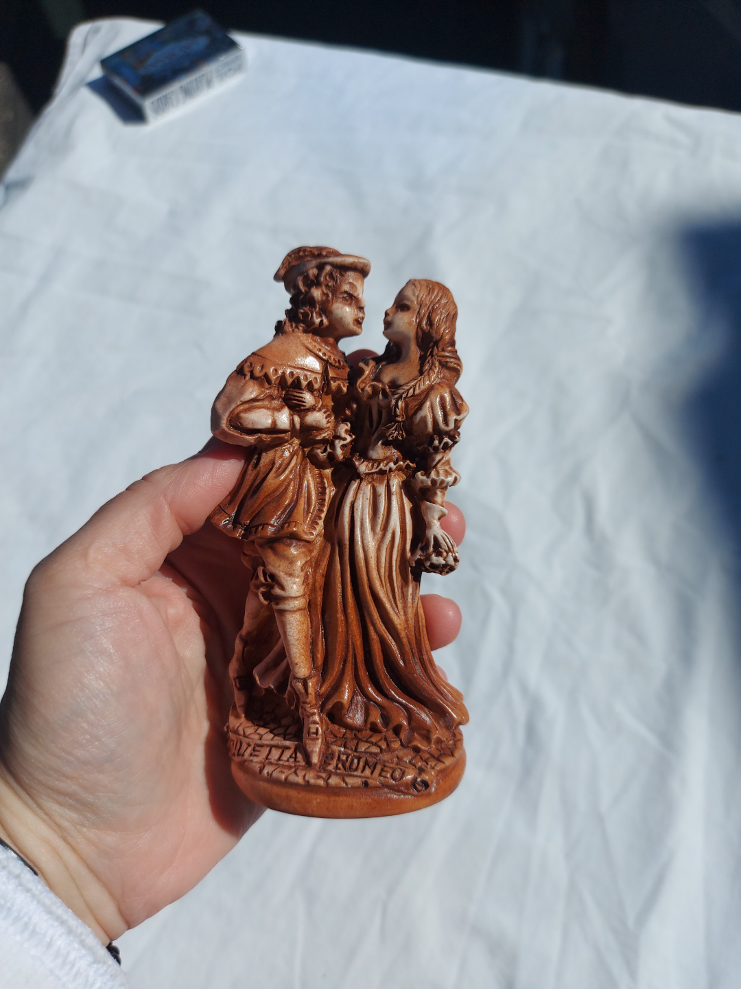 Romeo and Juliet Figurine - photo 2