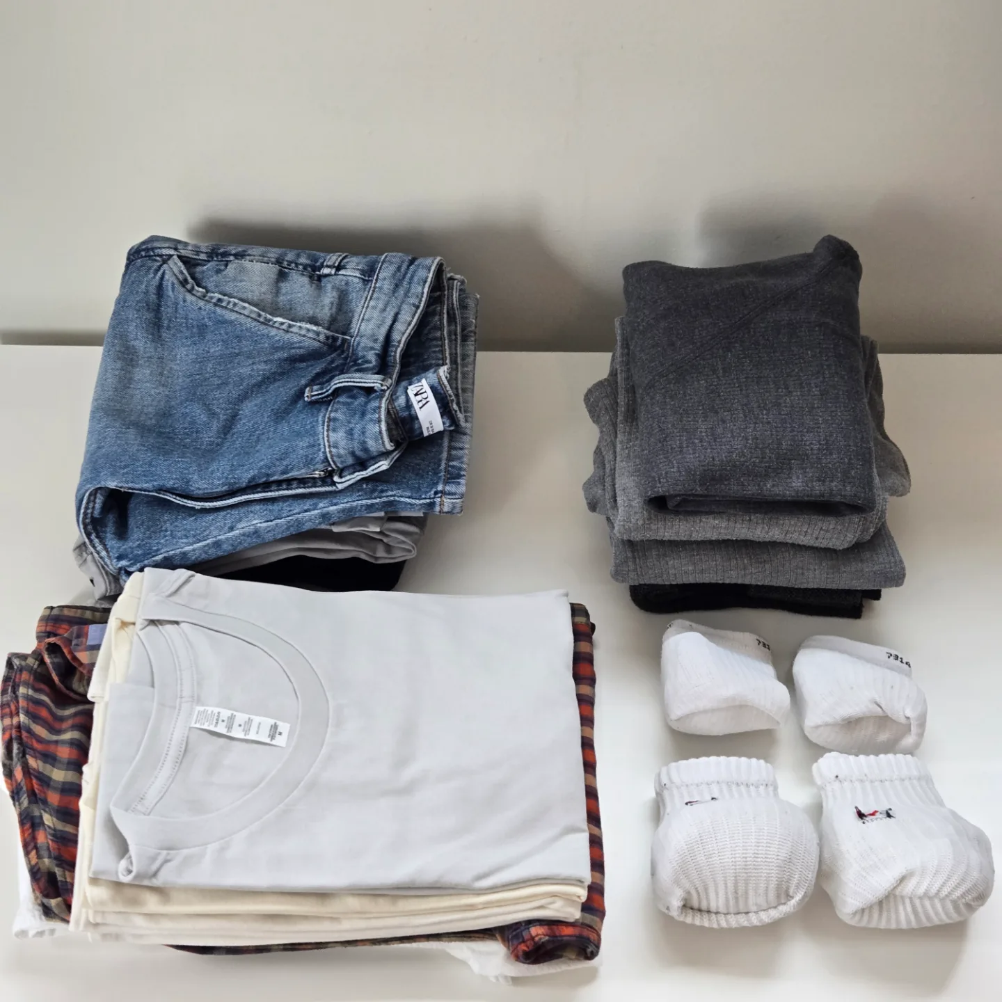 Man’s clothes, sizes S and M thumbnail