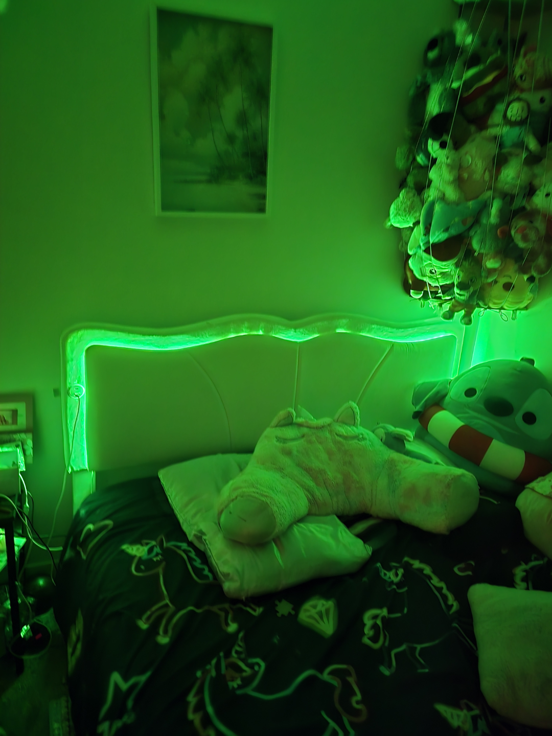 Queen-size bed frame with LED lights - photo 3