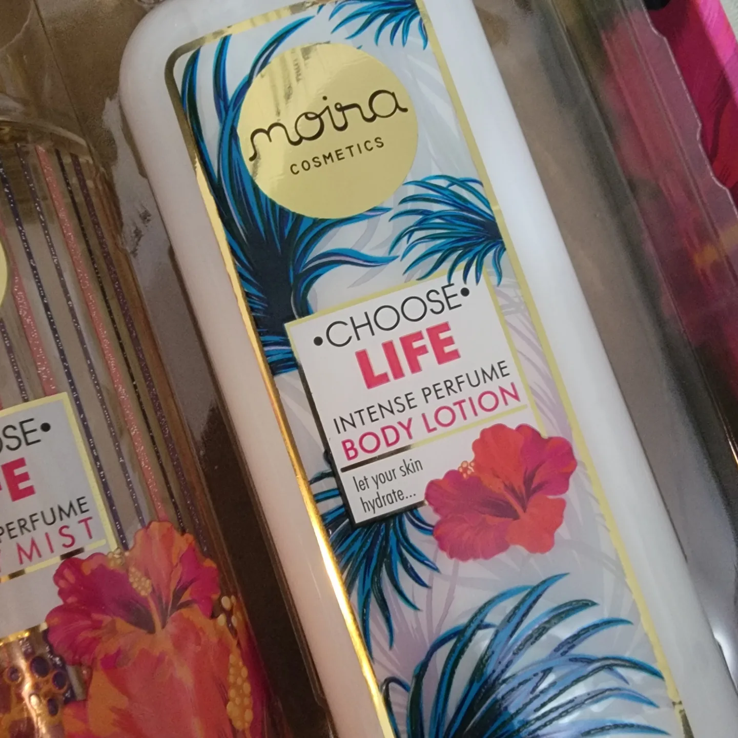 Moira Cosmetics Choose Life Gift Set image indicator(3)