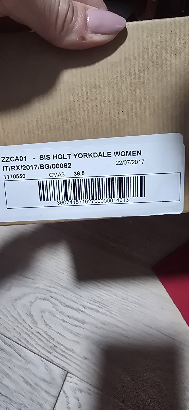 authentic Louboutin - photo 2