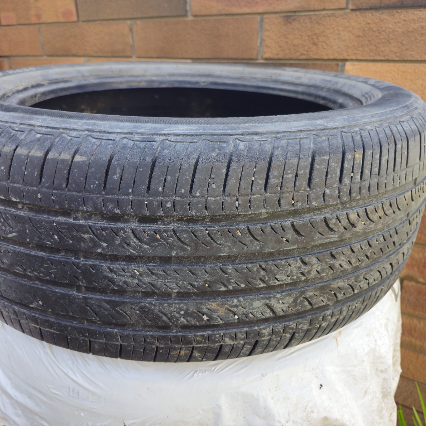 Used Cooper Tire P255/50R20 104H