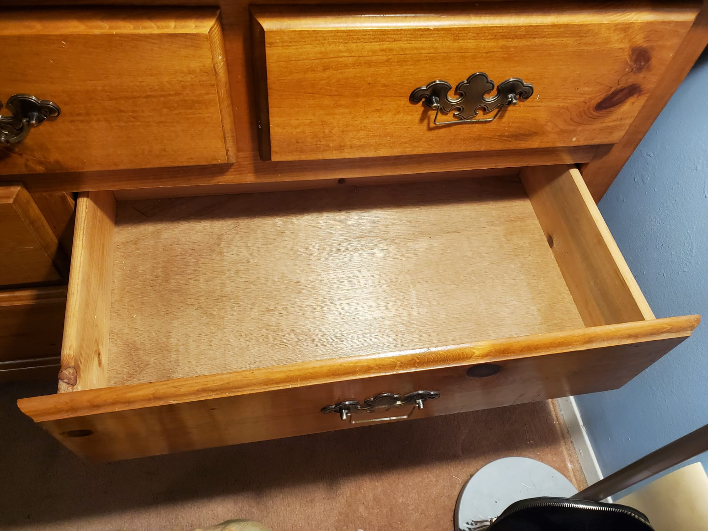 Solid Pine Wood Dresser with Mirror - photo 4