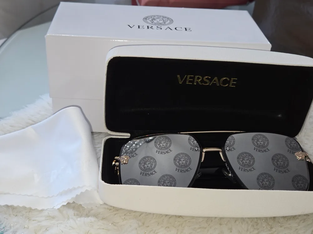 Versace Sunglasses Aviator Style image indicator(2)