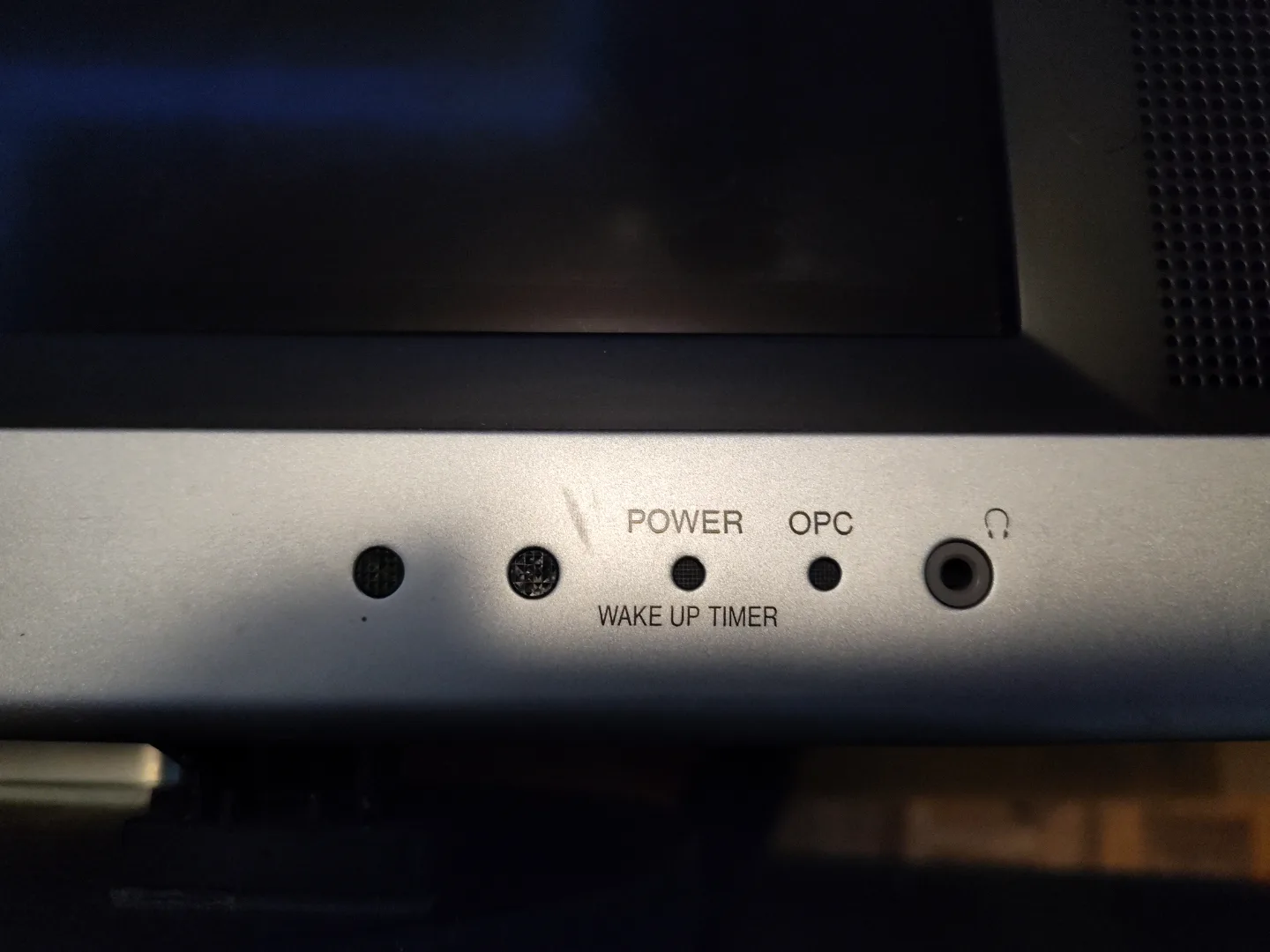 Sharp LC-20BU5 20-inch LCD TV image indicator(7)