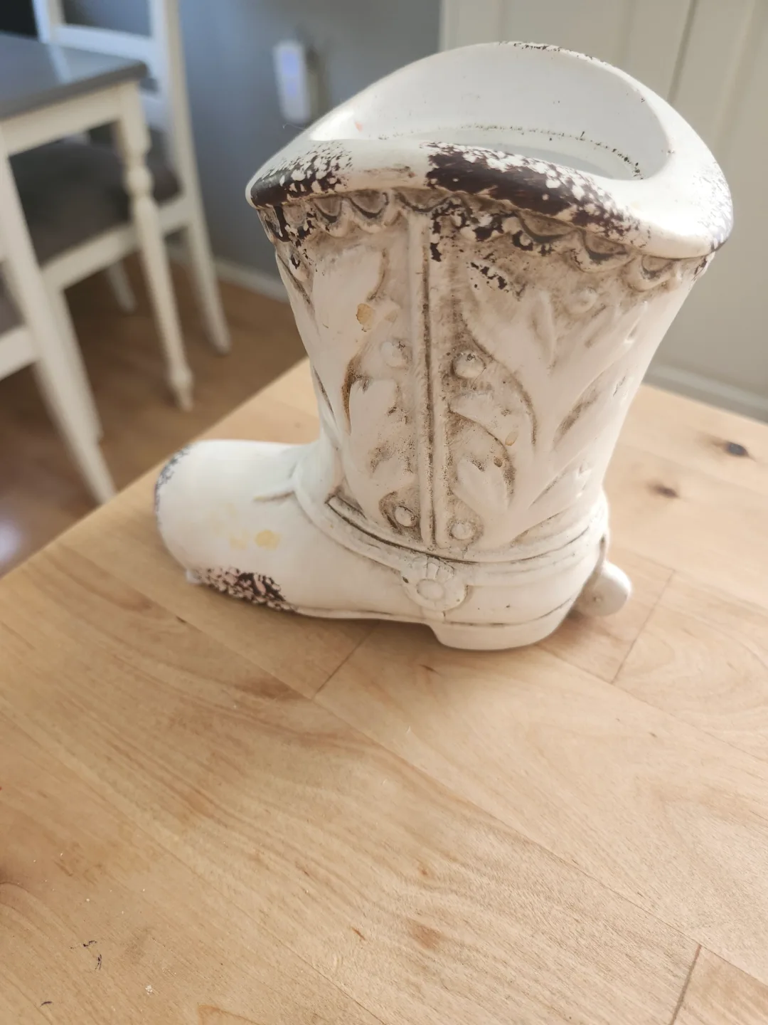 Vintage White Cowboy Boot Planter thumbnail