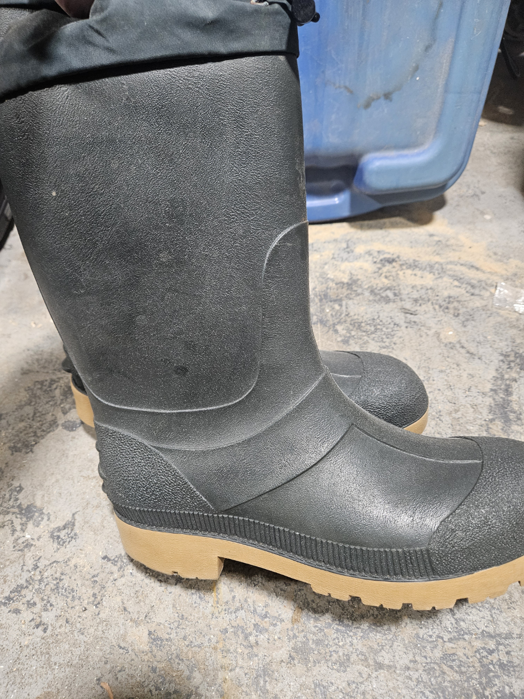Ozark Trail Men's Insulated Rain Boots