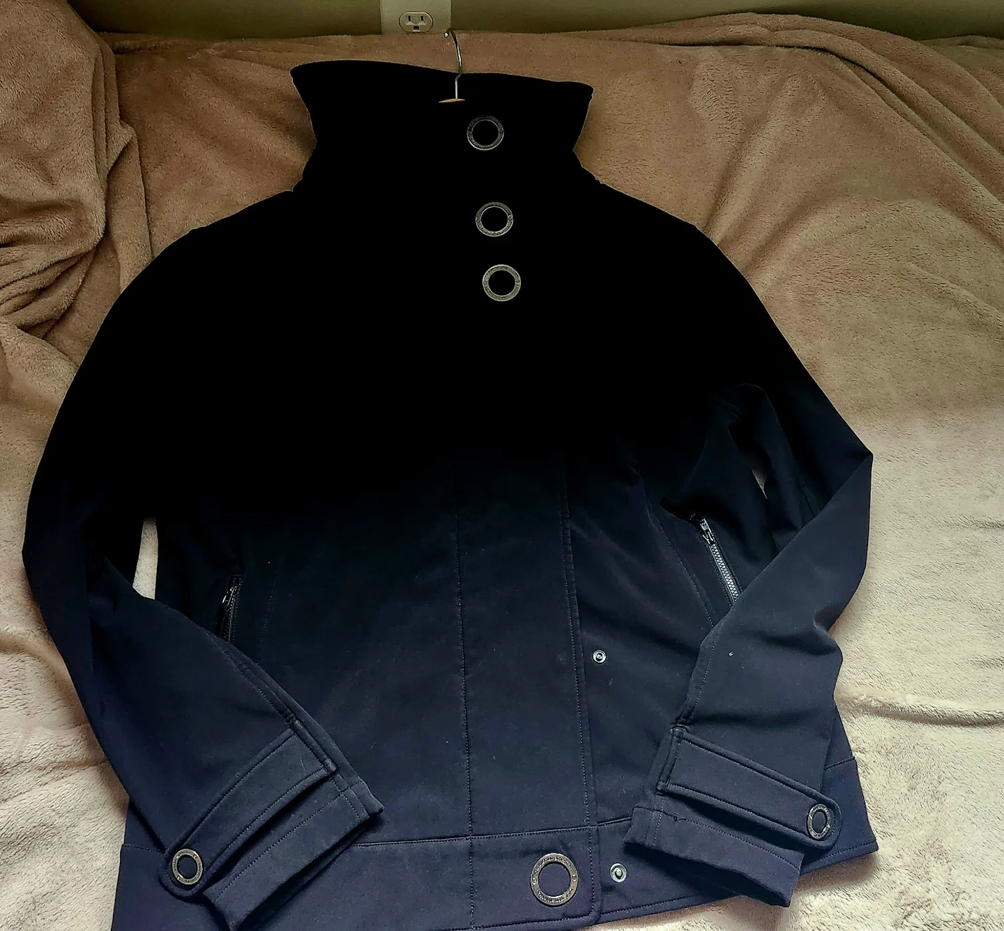 Lululemon Athletica Black Trench Coat with Fitted Silhouette image indicator(2)