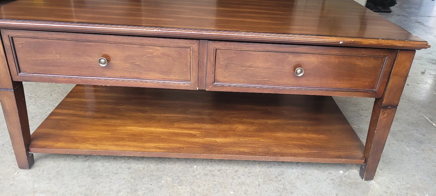 Lift-Top Coffee Table image indicator(4)