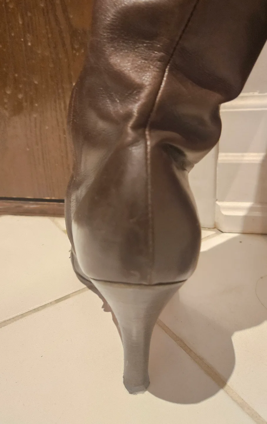 Italy designer brand brown boots size 40 image indicator(4)