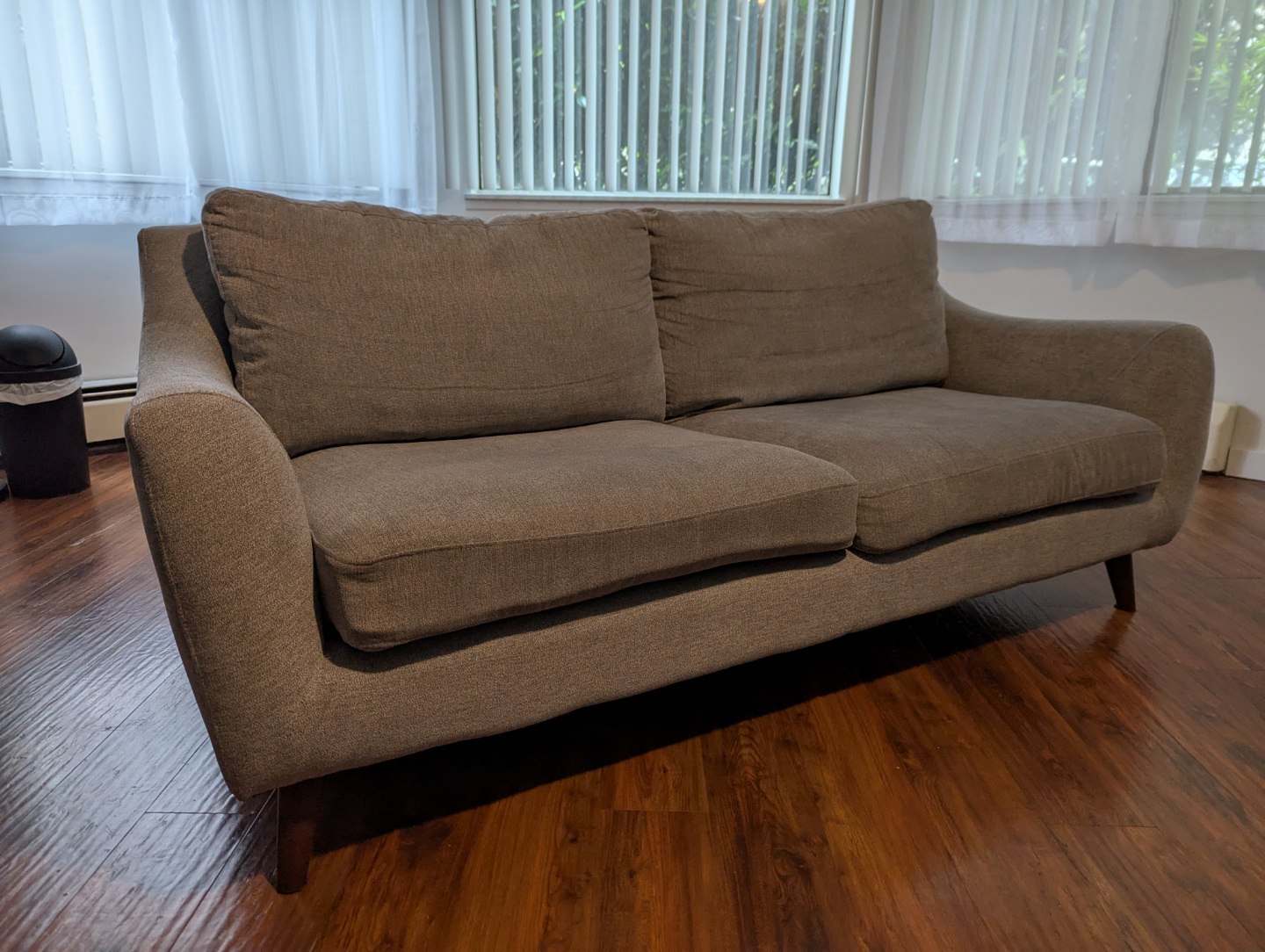 Modern Sofa grey from Pallucci