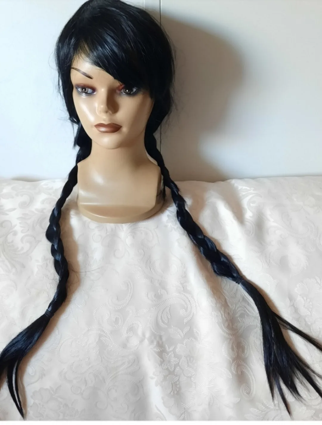 Black Braided Wig image indicator(3)