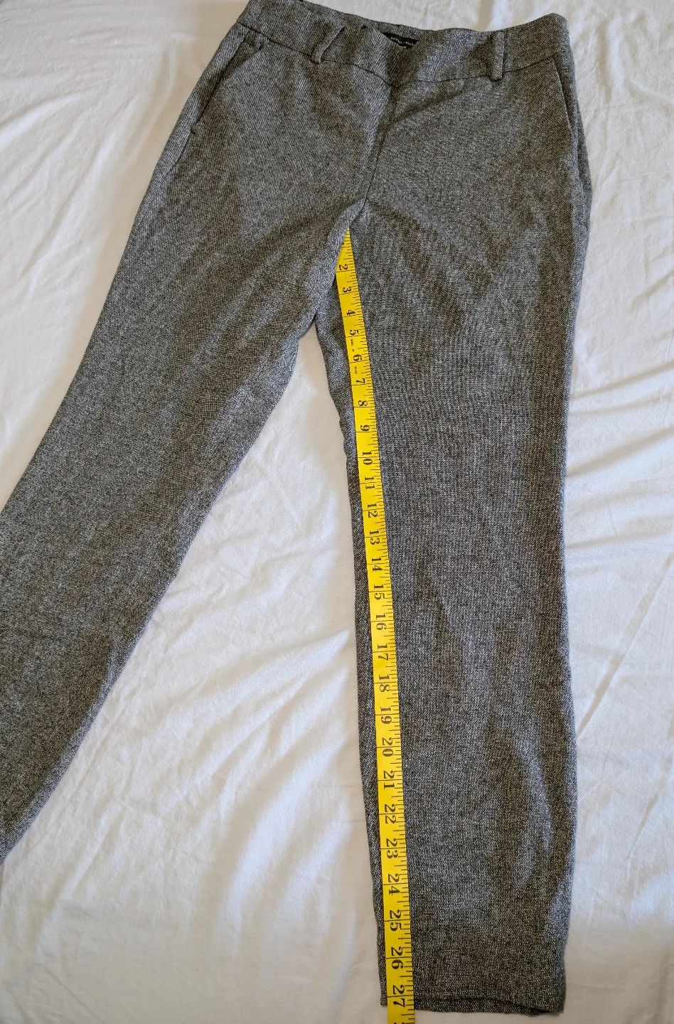 RW&Co. Grey Ankle Pants Size 6 image indicator(7)