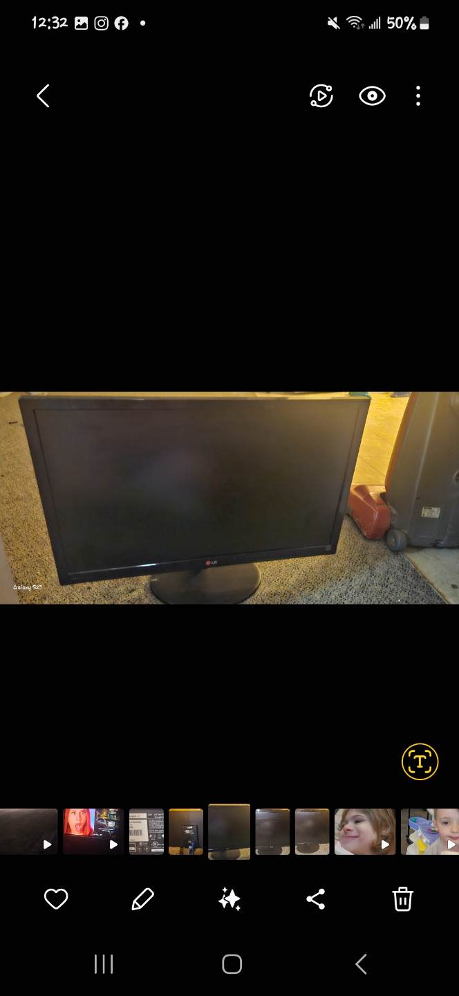 LG Flatron 27E43VQ-P 27-inch LED Monitor