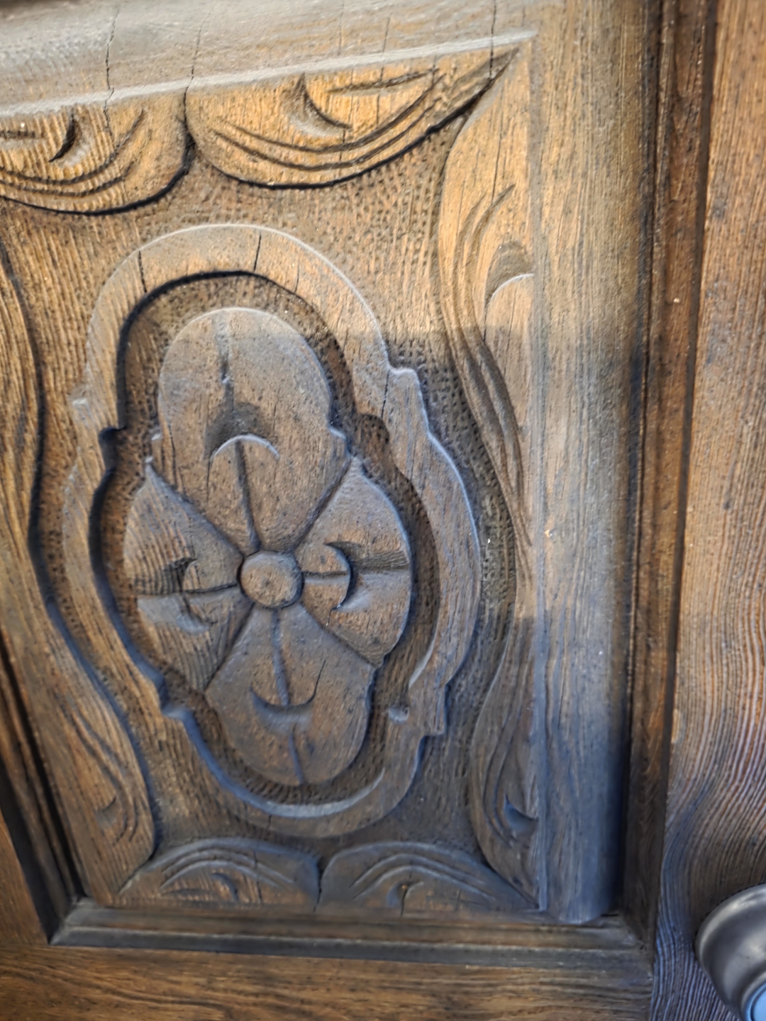 Antique Carved Wooden Door - photo 3