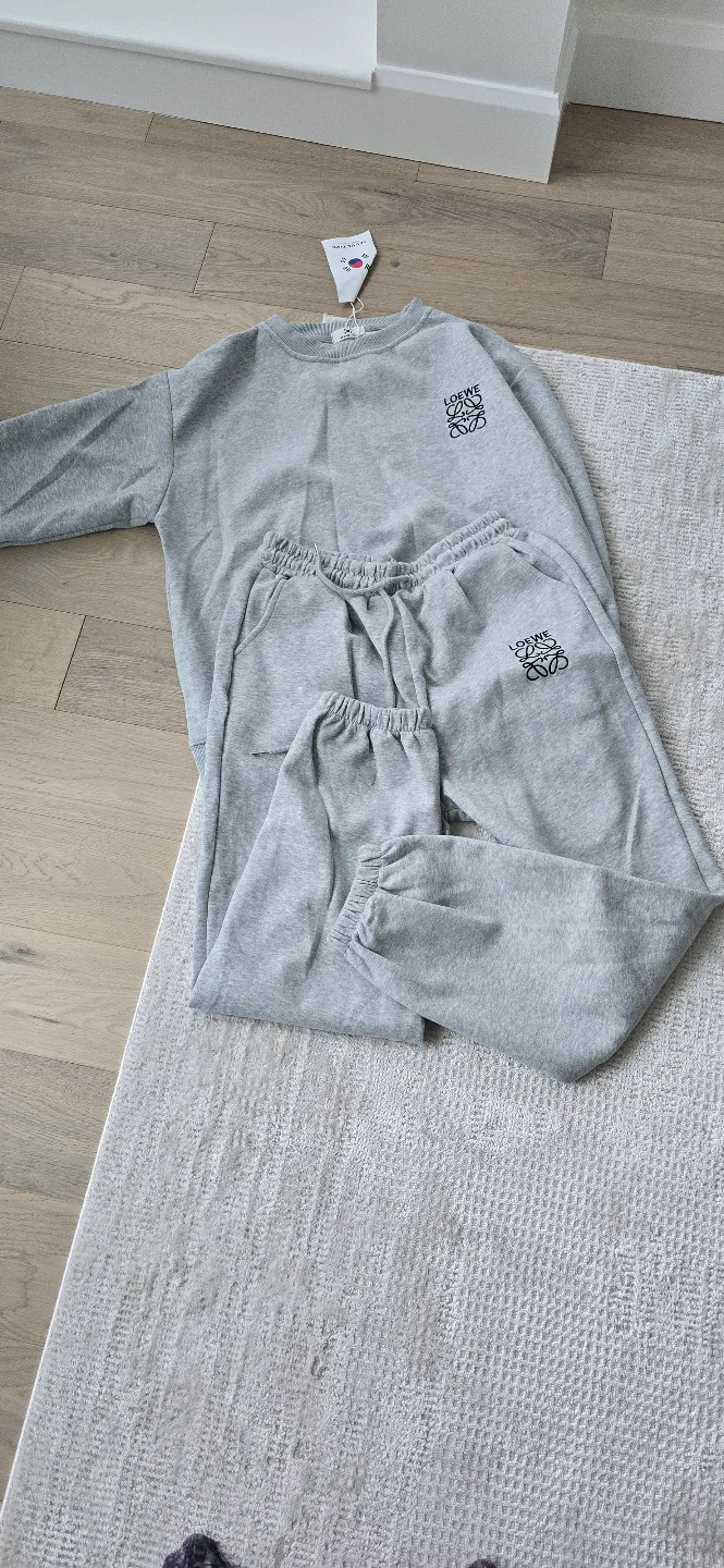 sport suit thumbnail