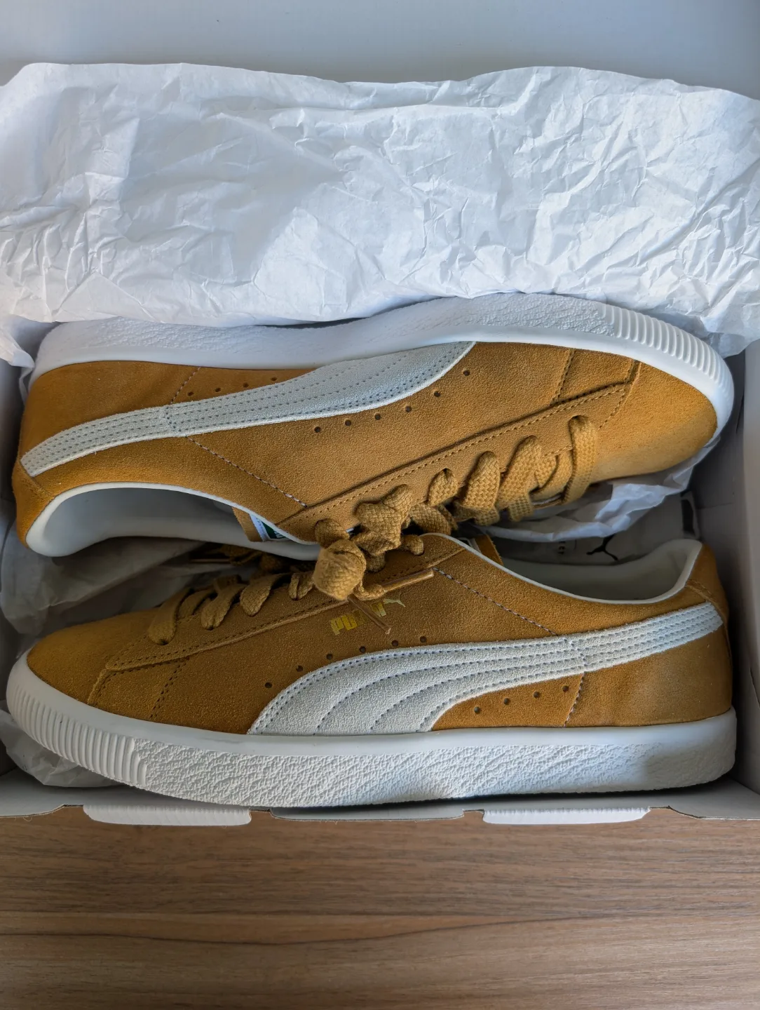 Puma Suede VTG Sneakers - Honey Mustard thumbnail
