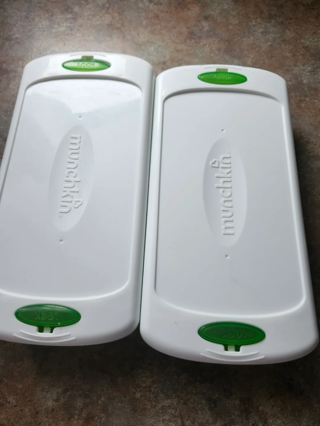 Two Munchkin Fresh Food Freezer Trays 🧡 image indicator(2)