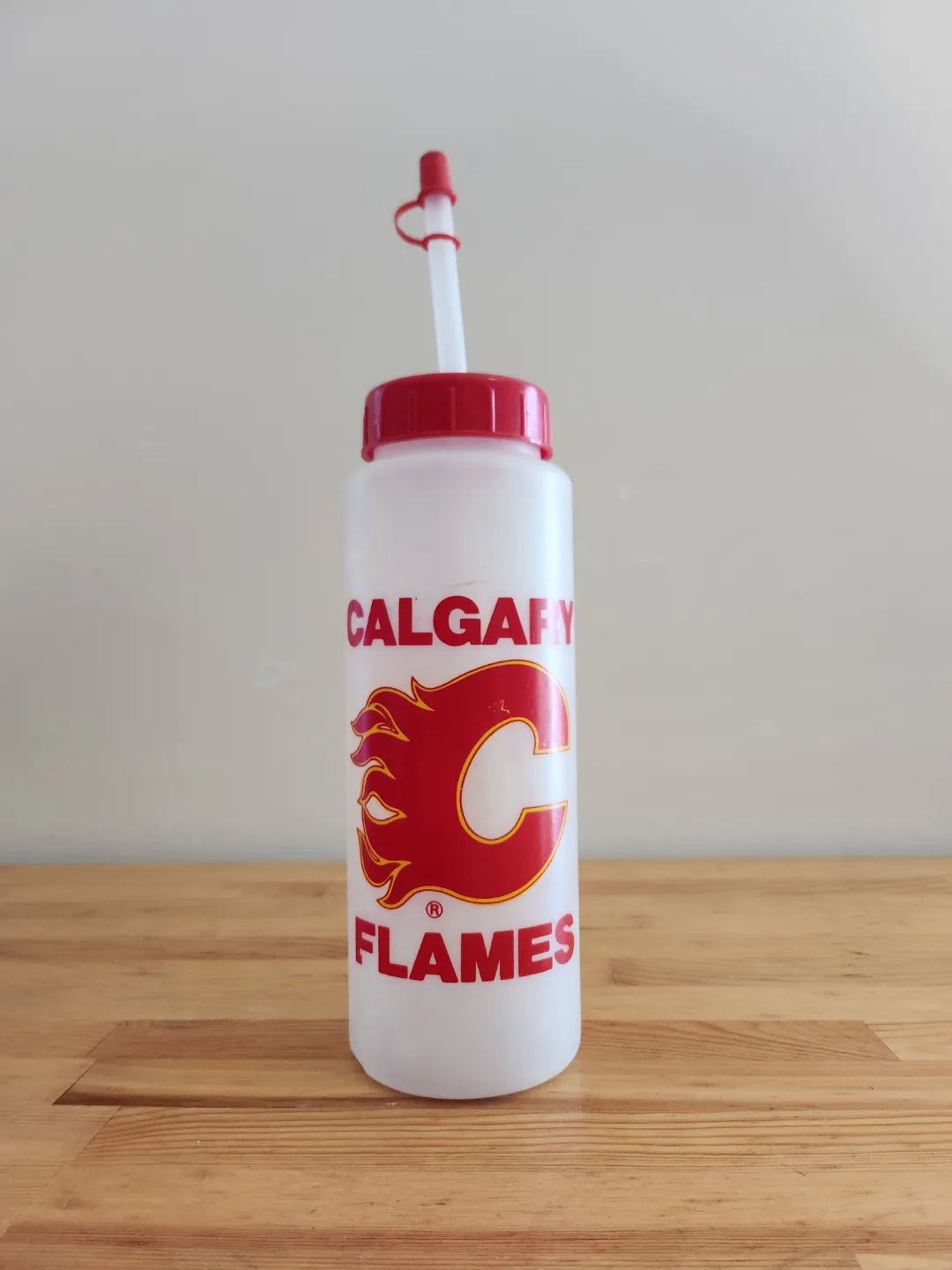 Vintage Calgary Flames Water Bottle with Straw thumbnail