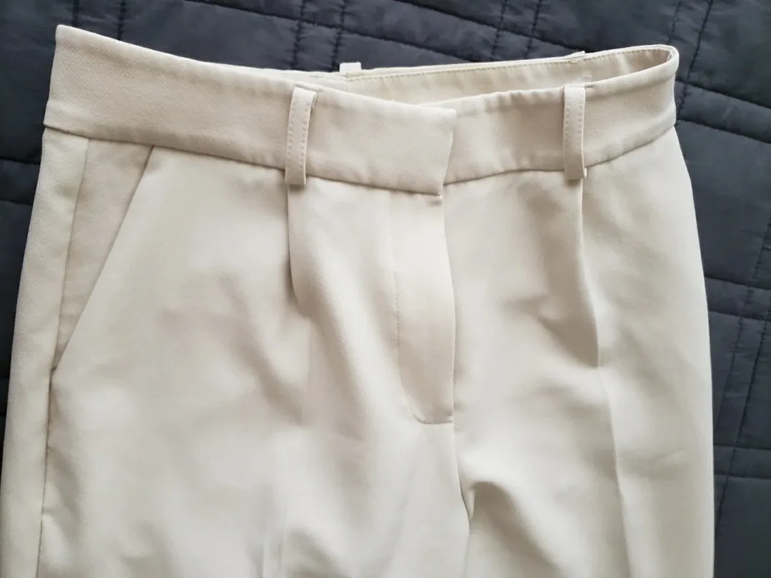 High Quality Creme Pants image indicator(2)