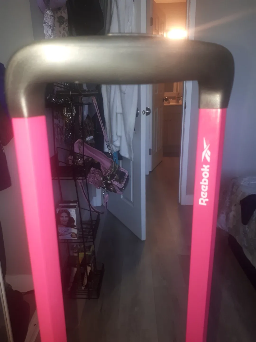 Pink Reebok Suitcase image indicator(4)