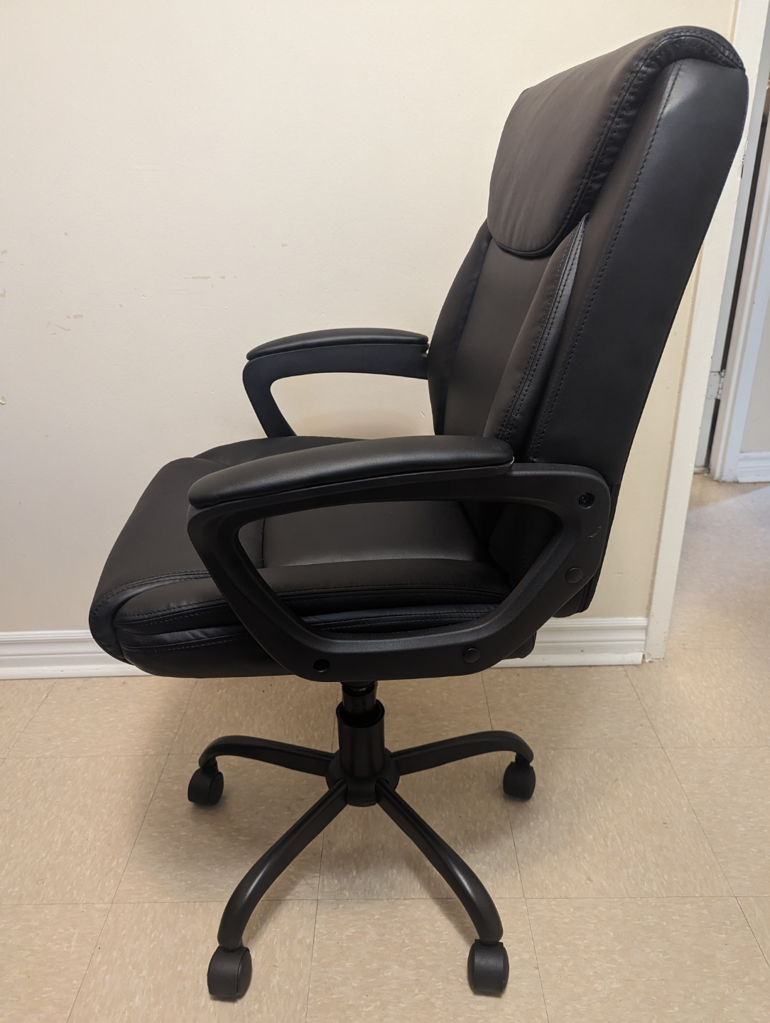 New Black Office Chair - photo 2
