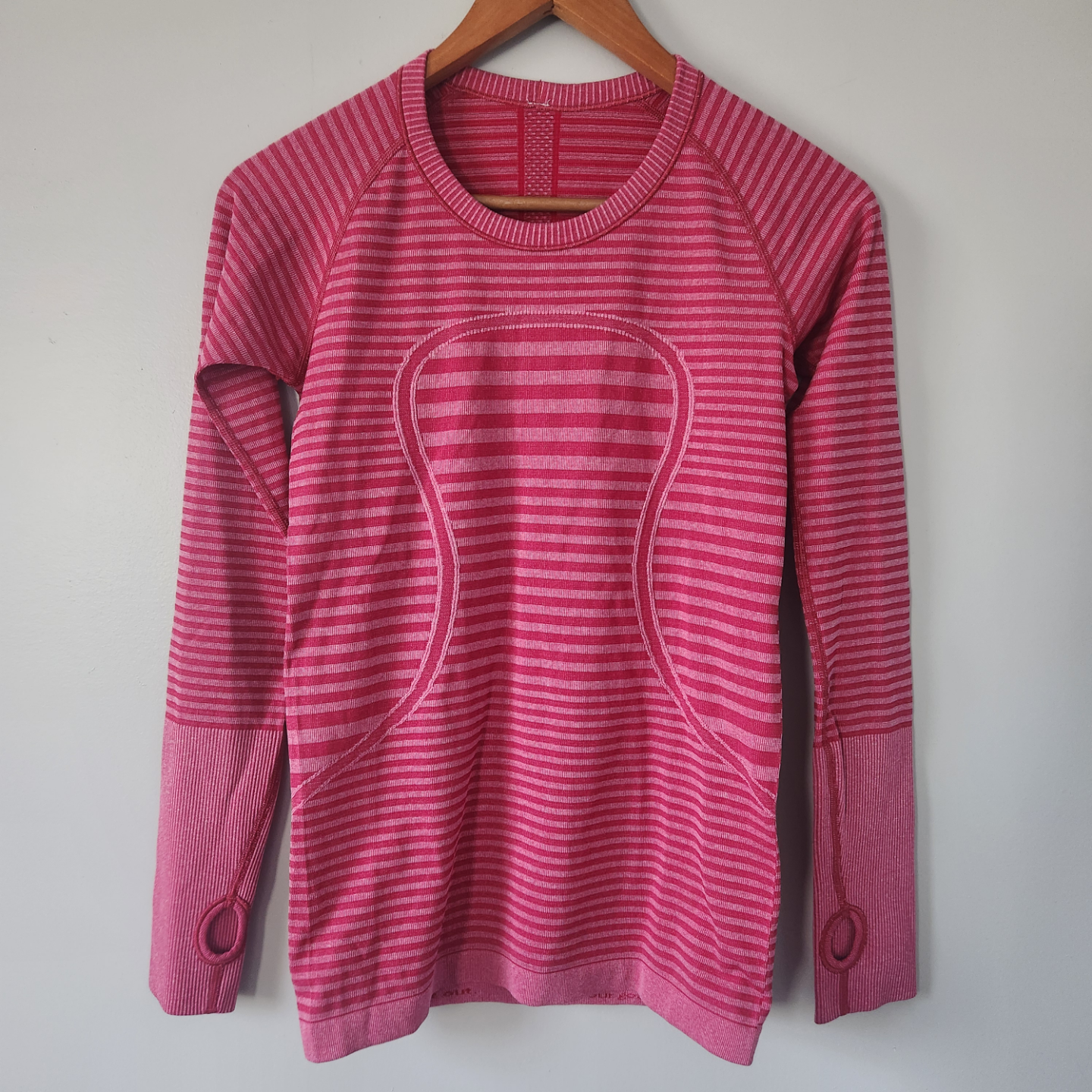 Lululemon Athletica Long Sleeve Swiftly Tech Shirt Pink Size 6