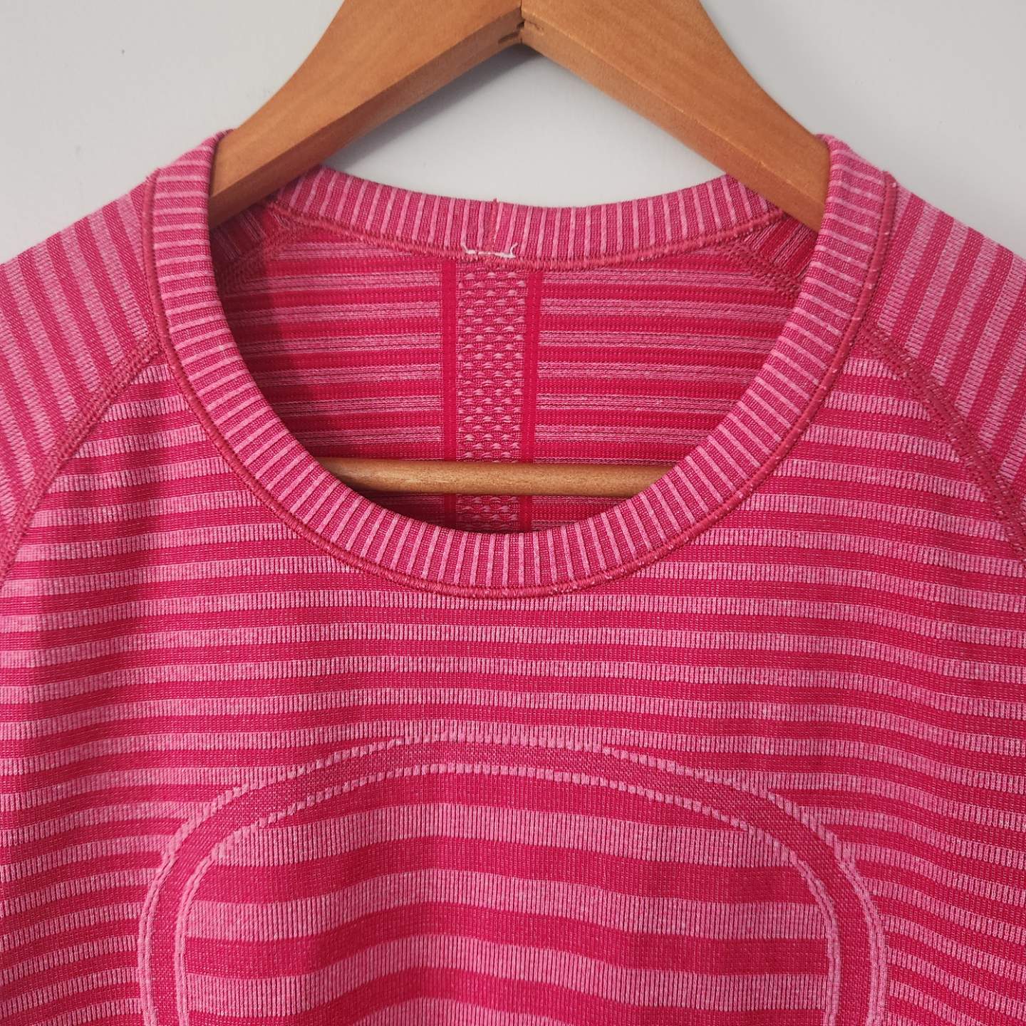 Lululemon Athletica Long Sleeve Swiftly Tech Shirt Pink Size 6 - photo 5