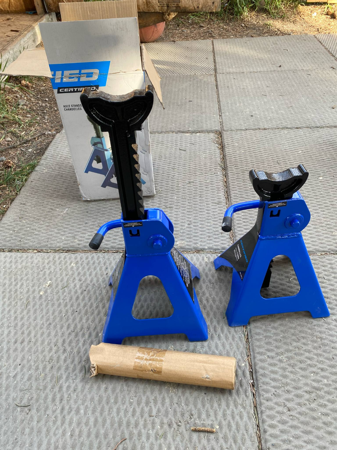 CERTIFIED 3-tonne Axle Stands - New in Box - photo 3