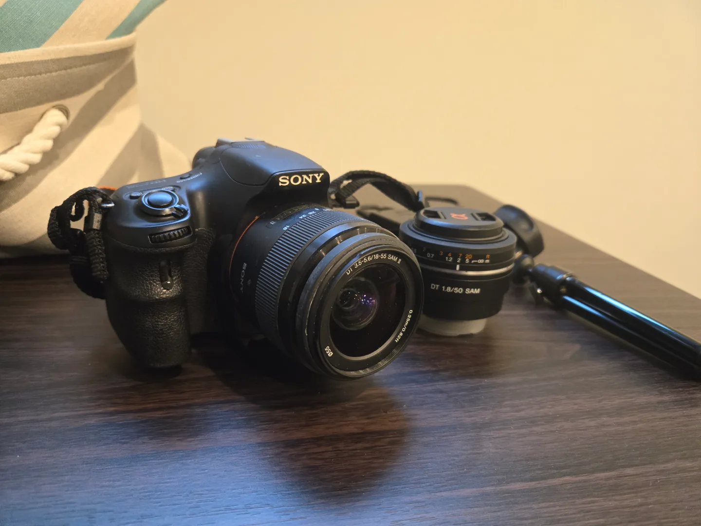 Sony Alpha a58 DSLR Camera Kit with Lens and Tripod thumbnail